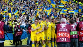 Esperan a Gales: Ucrania se impuso 3-1 a Ucrania y clasifica en el repechaje mundialista