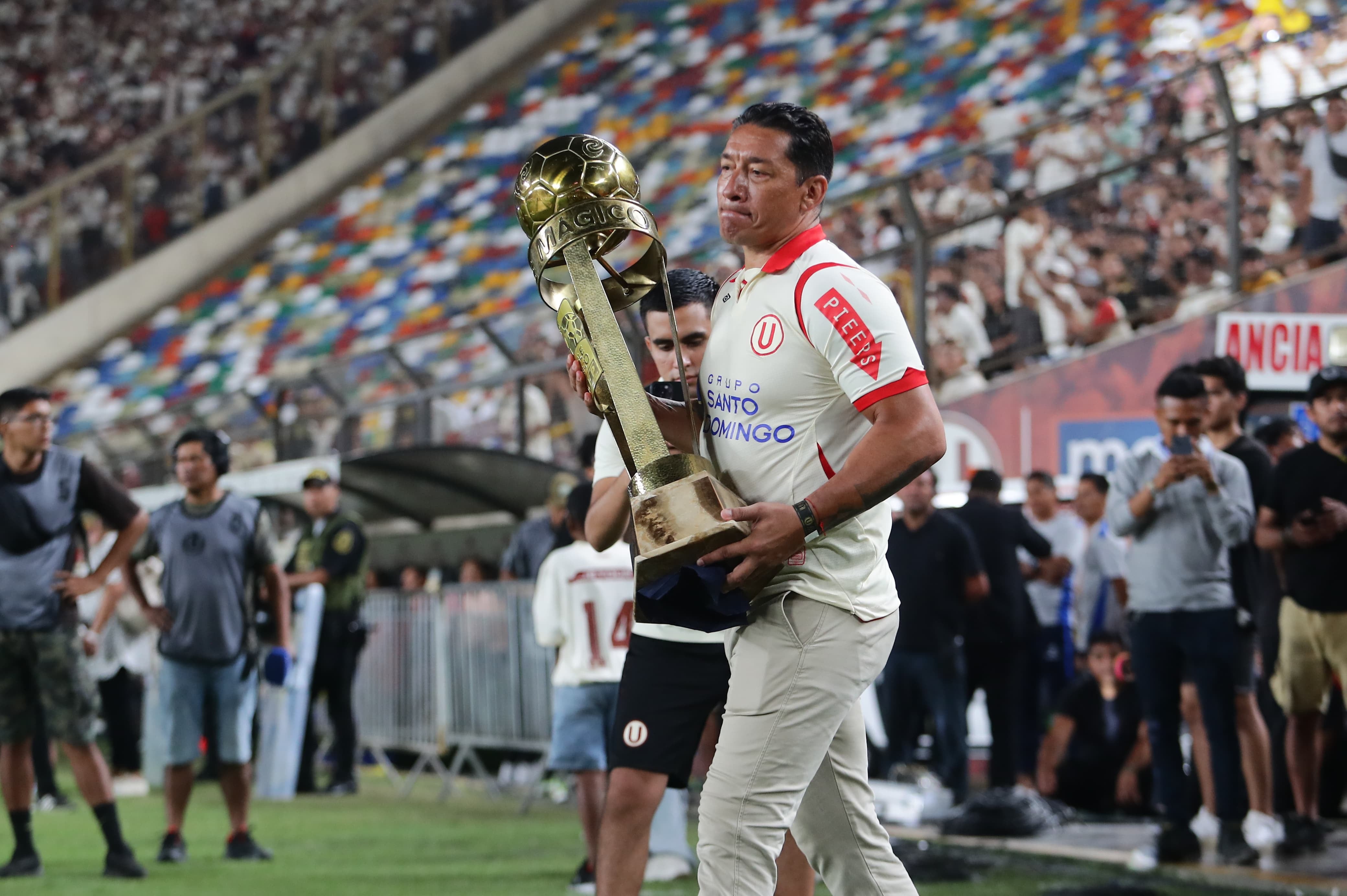 Carlos Galván salió campeón Nacional con Universitario en el 2009 tras ganarle la final a Alianza Lima. (Foto: GEC)
