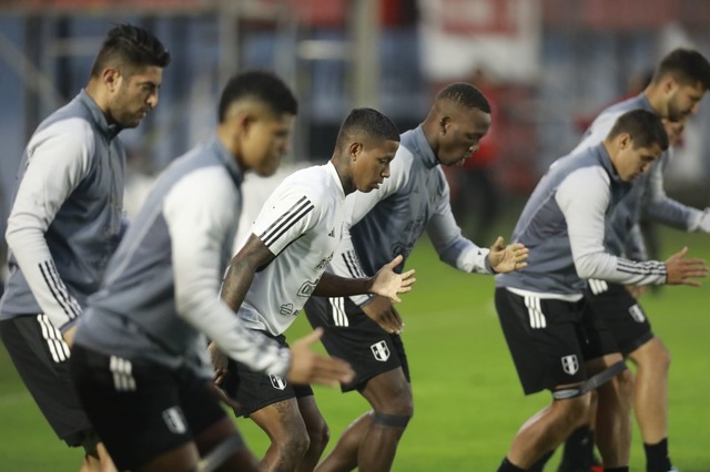 La Selección Peruana sumó un nuevo día de trabajos en la Videna. (Foto: Julio Reaño/@Photo.gec)