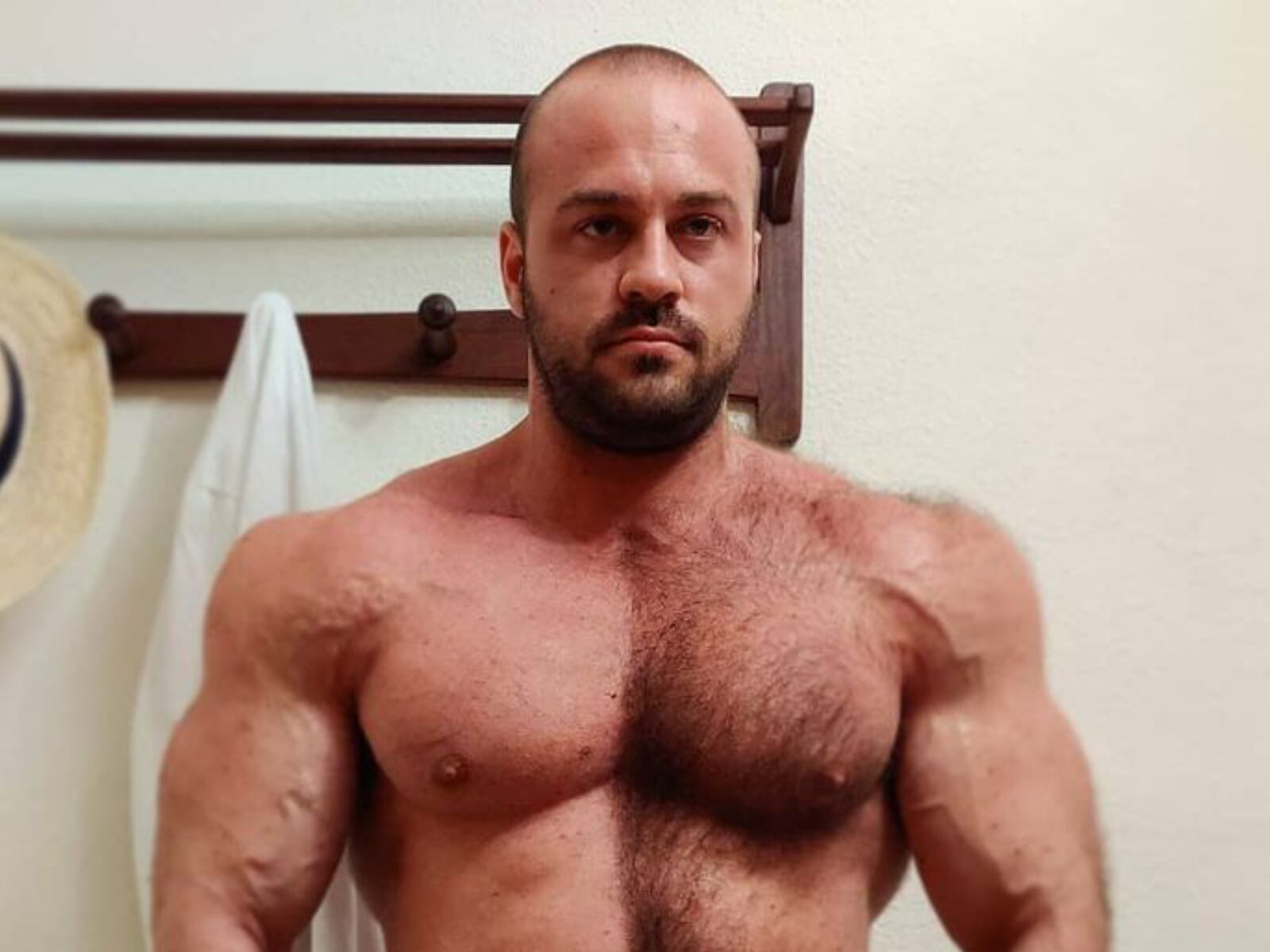 Alfredo Marín, de 30 años, ha fallecido en España en medio de varios rumores relacionados a la causa real de su muerte (Foto: Villano Fitness / Instagram)