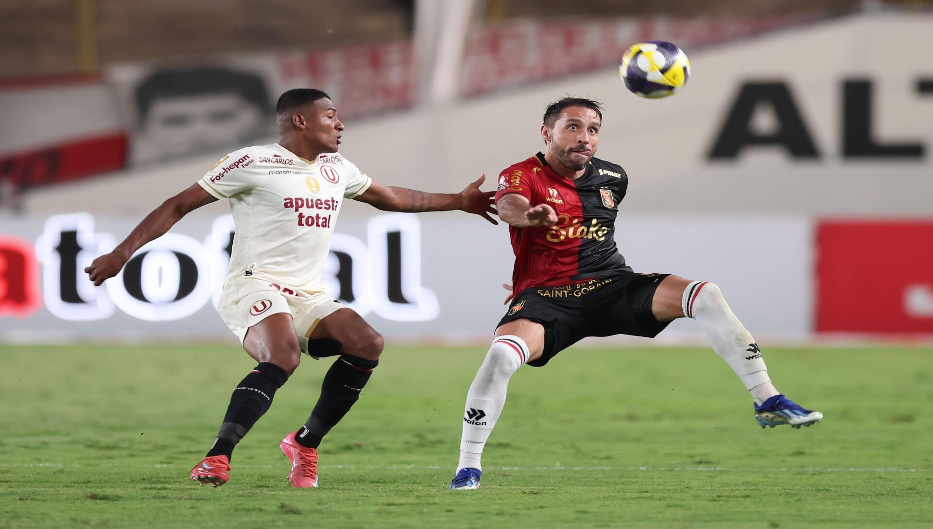 Los rojinegros buscarán mostrar su mejor versión en el duelo Melgar vs Cienciano (Crédito: Alamy Stock Photo).