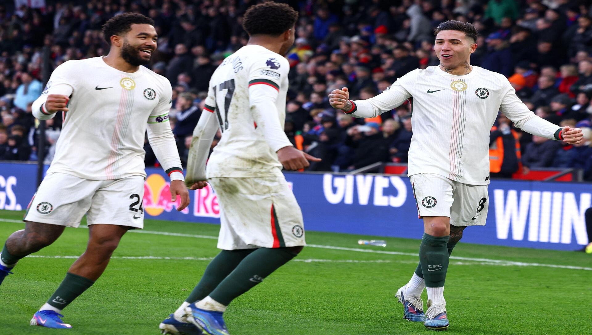 Los visitantes necesitan ganar el duerlo Napoli vs Chelsea para terminar dentro del top 8 (Crédito: Alamy Stock Photo).