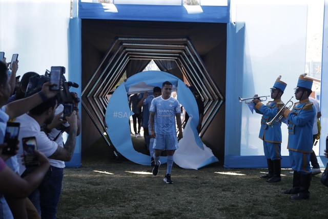 Presentación de camiseta del equipo Sporting cristal por sus 86 años. (Foto: Hugo Pérez / @photo.gec)