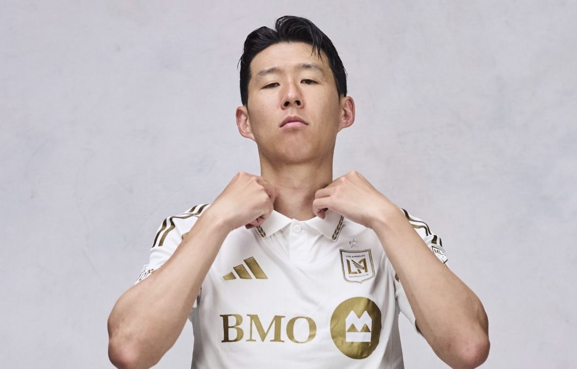 Además, la pareja de la autora de extorsión, al ex futbolista del Tottenham Hotspur, también cumplirá prisión efectiva, por ser cómplice de la joven de 20 años.