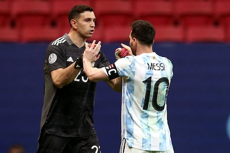 Dragon Ball, en el recuerdo del ‘Dibu’: “Yo soy Vegeta y con Messi me hice Súper Saiyajin”