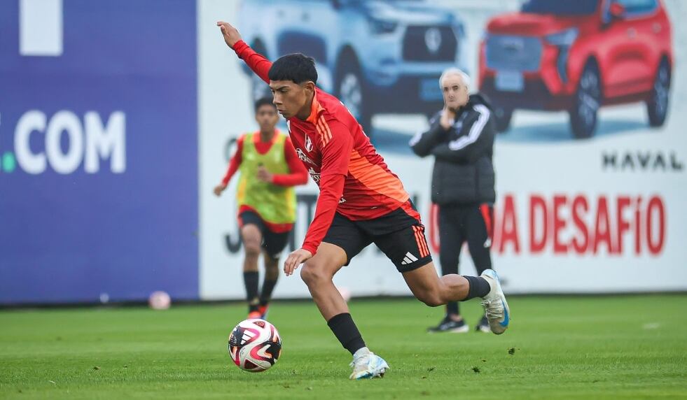Maxloren Castro concentró con la Selección Peruana. (Foto: Selección Peruana).
