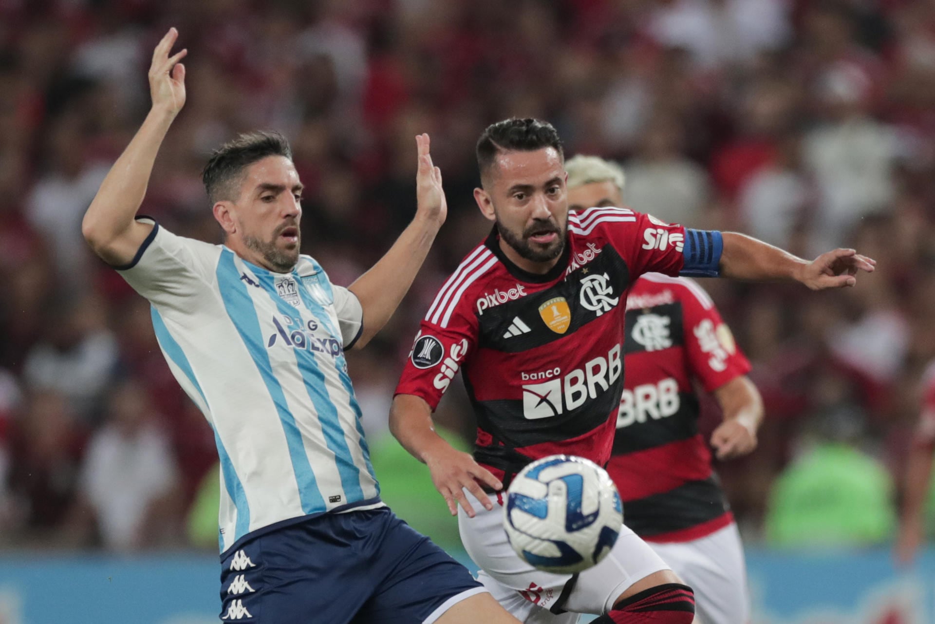 Los clubes brasileños. como Flamengo, podrían quedar excluidos de toda competición internacional. (Foto: EFE)