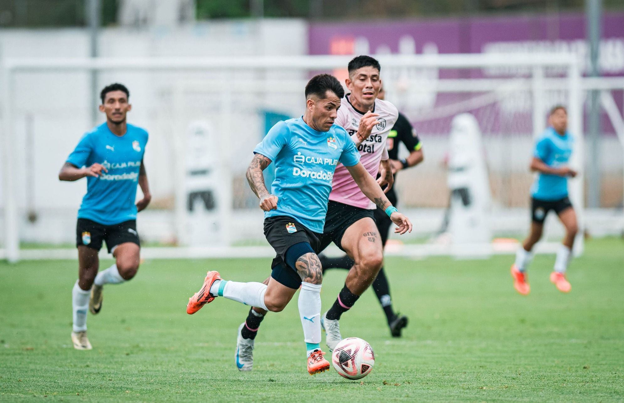 Martín Távara, Fernando Pacheco, Catriel Cabellos y Leonardo Díaz marcaron en el último partido de práctica de Sporting Cristal ante Sport Boys.