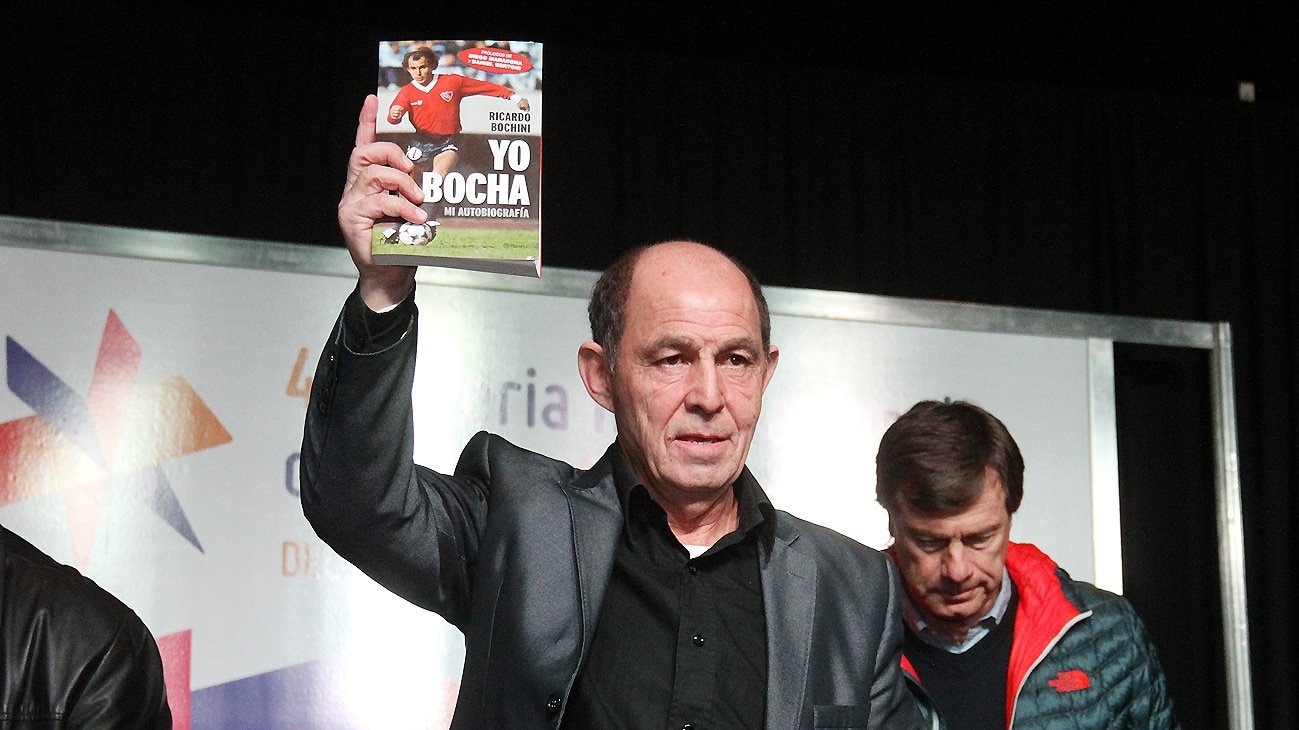 Ricardo Bochini: “Yo veía al Perú de Gareca, tenía jugadores en buen momento; pero ahora no”. (Foto: Twitter).