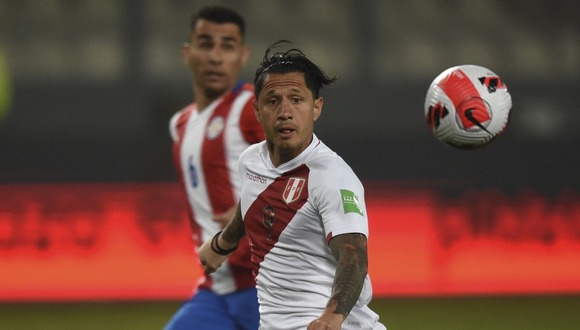 Perú recibe a Paraguay en el Estadio Monumental de Ate. (Foto: AFP)