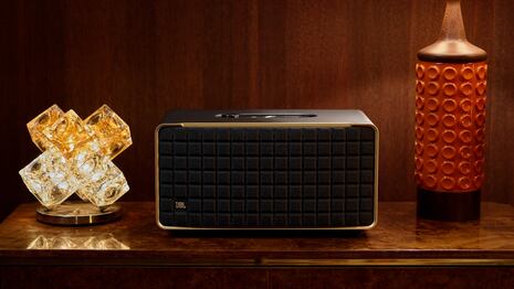 JBL Authentics 500: potencia, parlantes, accesibilidad, ficha técnica y más del altavoz vintage