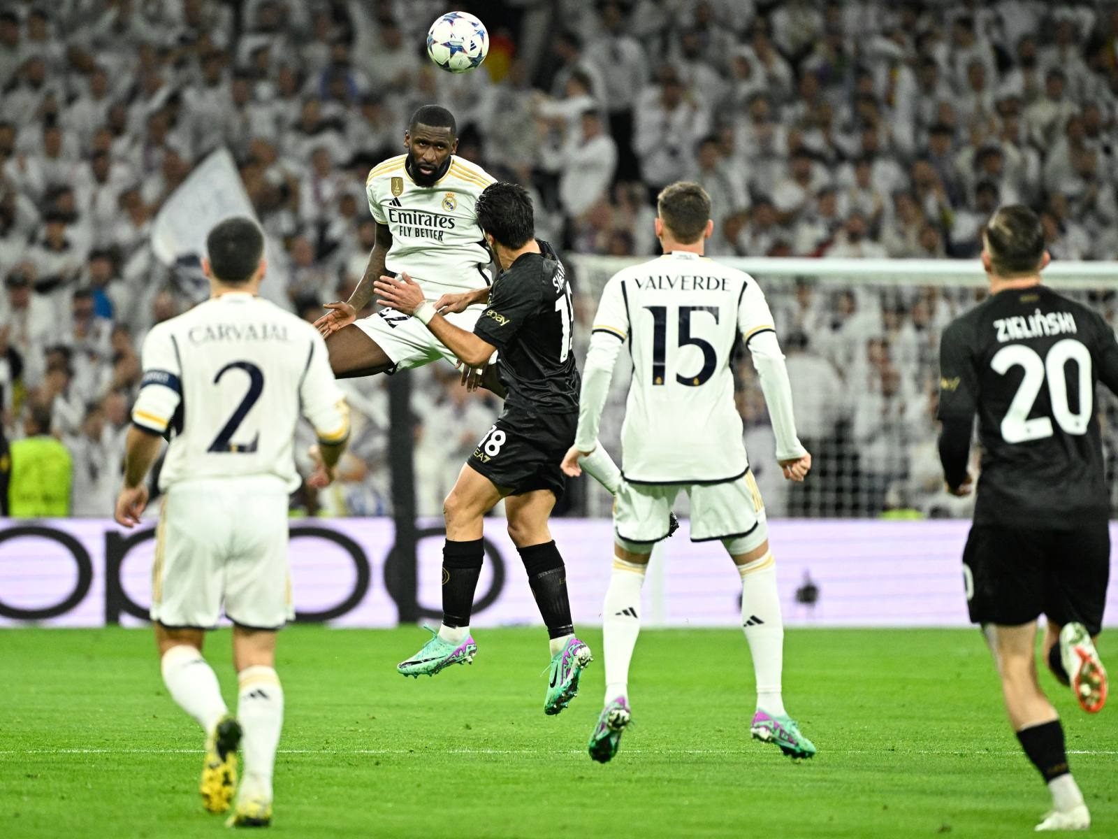 En esta nota solo te compartimos la guía de canales del partido entre Real Madrid y Napoli. (Foto: AFP)