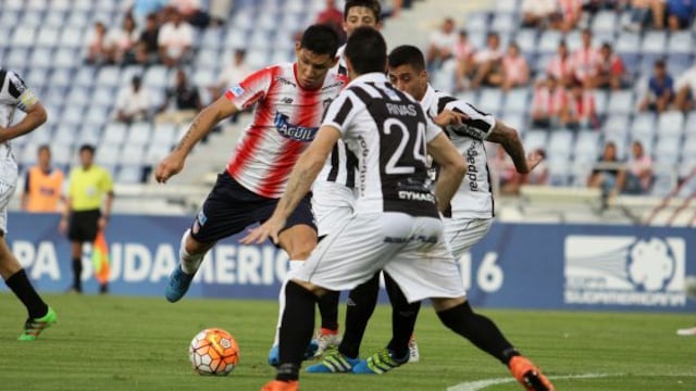 Junior venció por penales a Wanderers y pasó a cuartos de la Copa Sudamericana