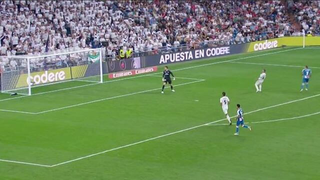 Se salvó de milagro: el grosero error de Sergio Ramos que terminó en palo del Espanyol [VIDEO]