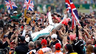 ¡Su séptima victoria en la temporada! Lewis Hamilton ganó el Gran Premio de Gran Bretaña y Valtteri Bottas quedó segundo