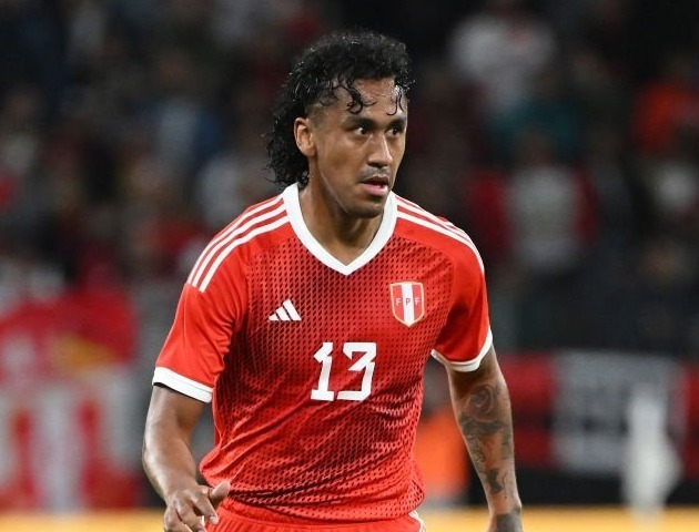 Renato Tapia fue uno de los mejores jugadores en la derrota de Perú ante Brasil. (Foto: Getty Images)