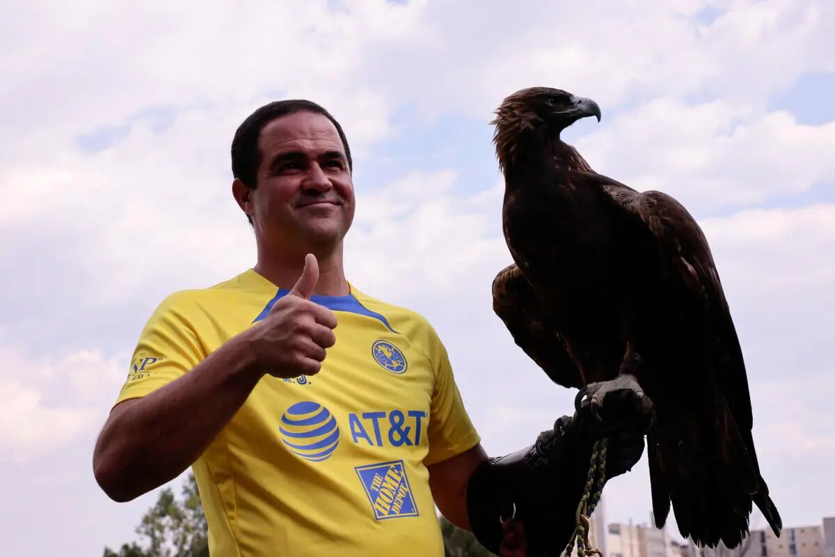André Jardine en su presentación en el Nido. (Foto: EFE)