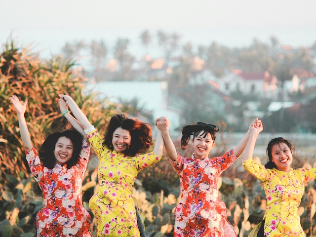 "Una mujer realmente fuerte acepta la guerra por la que pasó y se ennoblece con sus cicatrices". - Carly Simon. | Crédito: Foto de Tuấn Trương en Unsplash / Composición Depor