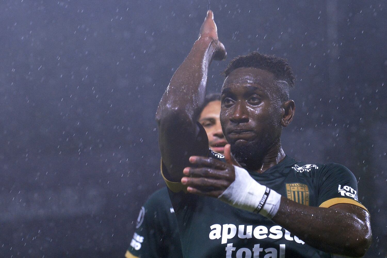 Eryc Castillo llegó este año a Alianza Lima. (Foto: AFP)