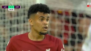 Contra todos: espectacular maniobra de Luis Díaz casi termina en gol del Liverpool [VIDEO]