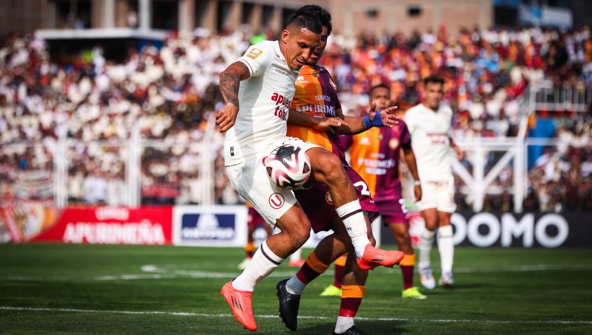 Alex Valera leva 54 goles en 116 partidos con Universitario desde que llegó en el 2021. (Foto: Universitario)