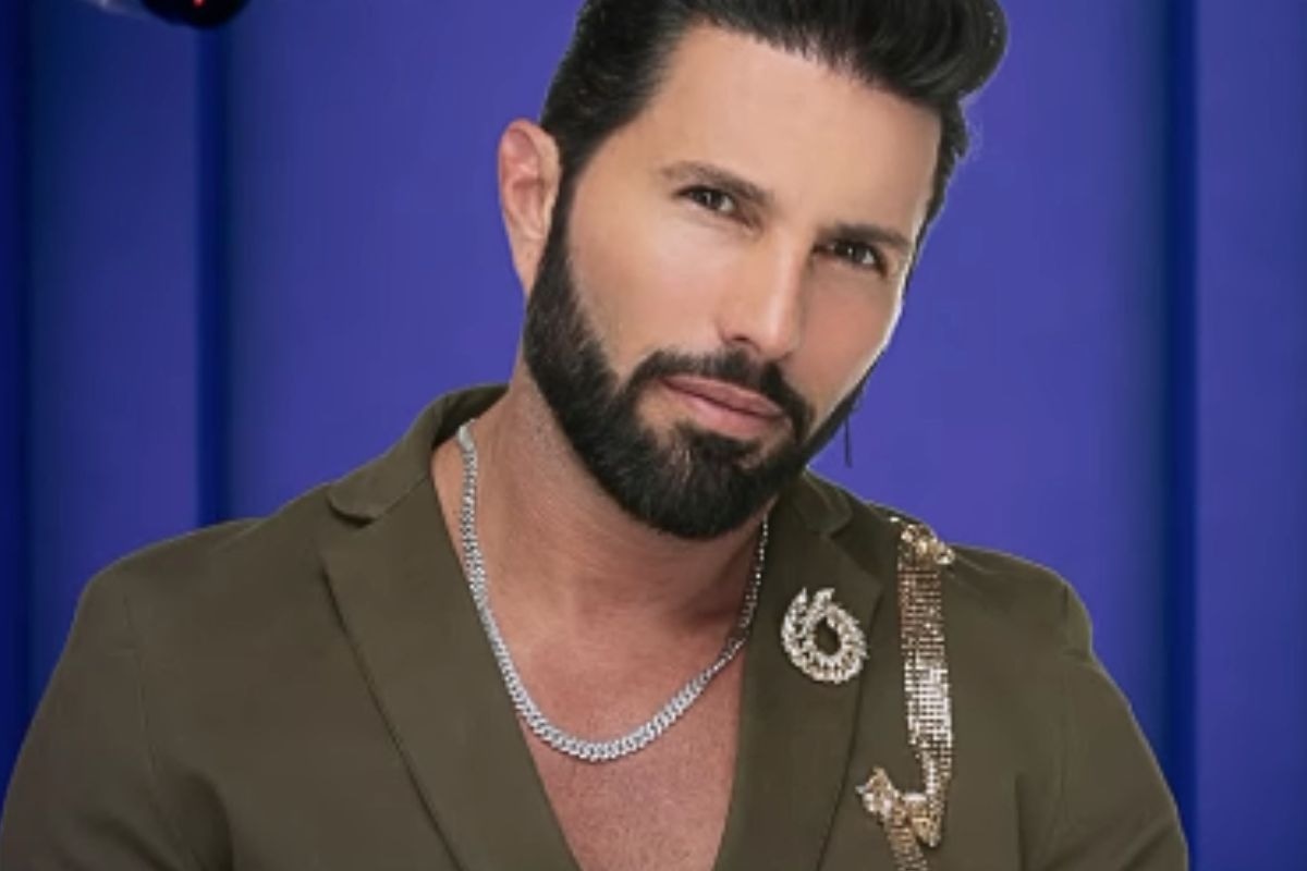 Poncho de Negris es uno de los concursantes de “La casa de los famosos México”, el reality show que reúne a celebridades que estarán bajo la lupa de la audiencia (Foto: Apio Quijano / Instagram)