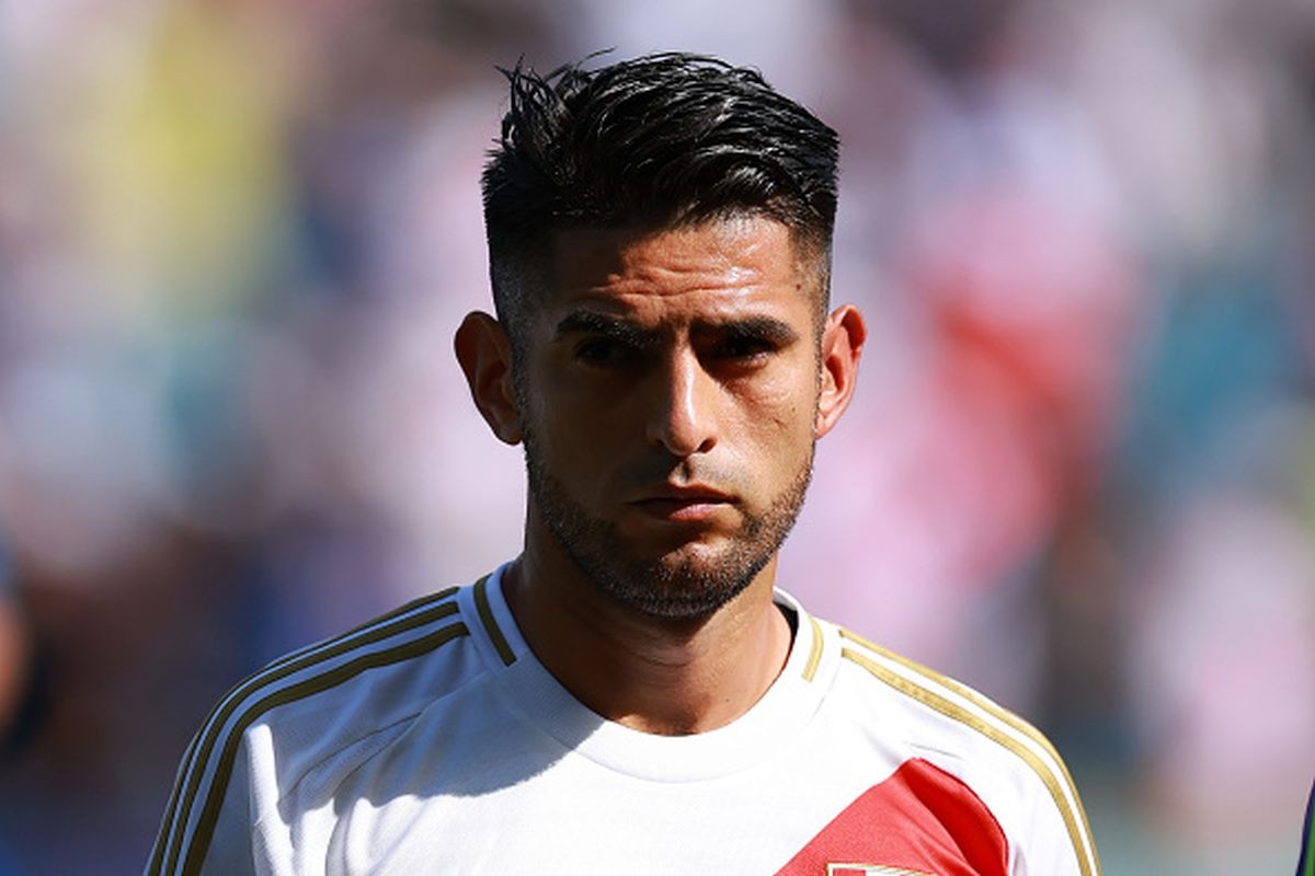 Carlos Zambrano fue titular en el empate 1-1 entre Perú y Colombia por la fecha 7 de las Eliminatorias al Mundial 2026. (Foto: Getty Images)
