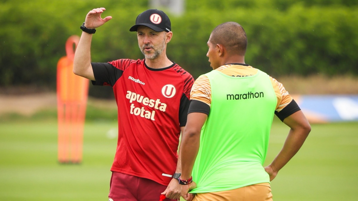 Javier Rabanal tendrá tres amistosos antes la competencia oficial para probar su plantel. (Foto: Universitario)