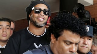 La realidad supera a la ficción: Ronaldinho cumple un mes en prisión entre asados y fútbol con los reclusos