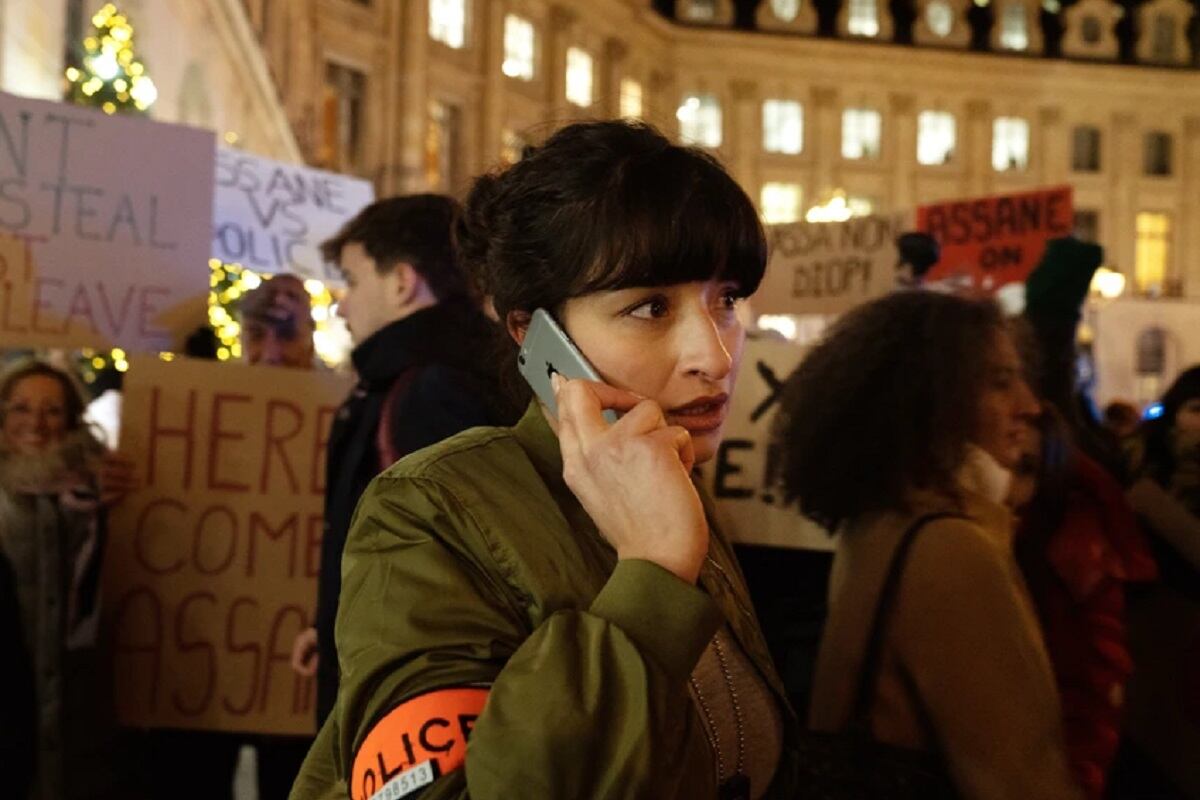 Shirine Boutella como Belkacem en la temporada 3 de "Lupin" (Foto: Netflix)