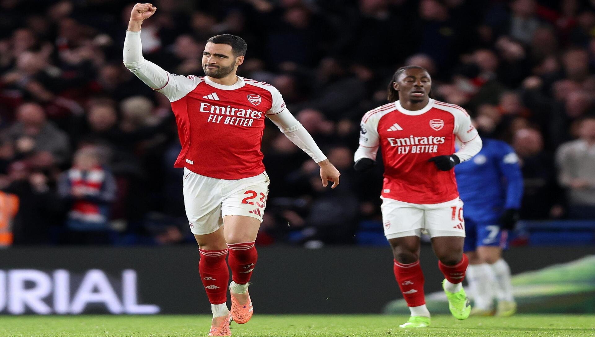 Los Gunners defienden el liderato de la Premier League en el duelo Aston Villa vs Arsenal (Crédito: Alam,y stock Photo).