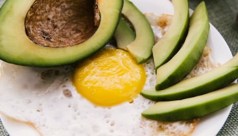 Estos son los mejores alimentos que puedes comer en el desayuno, según dietistas