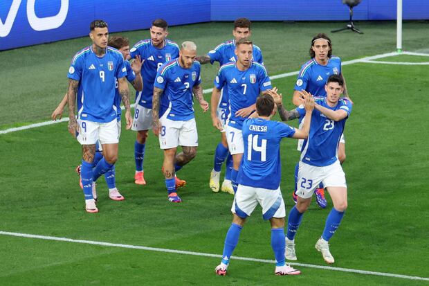 La selección italiana remontó y se llevó el triunfo 2-1 ante Albania en la Jornada 1 de la Eurocopa 2024 desde Dortmund (Foto: EFE)
