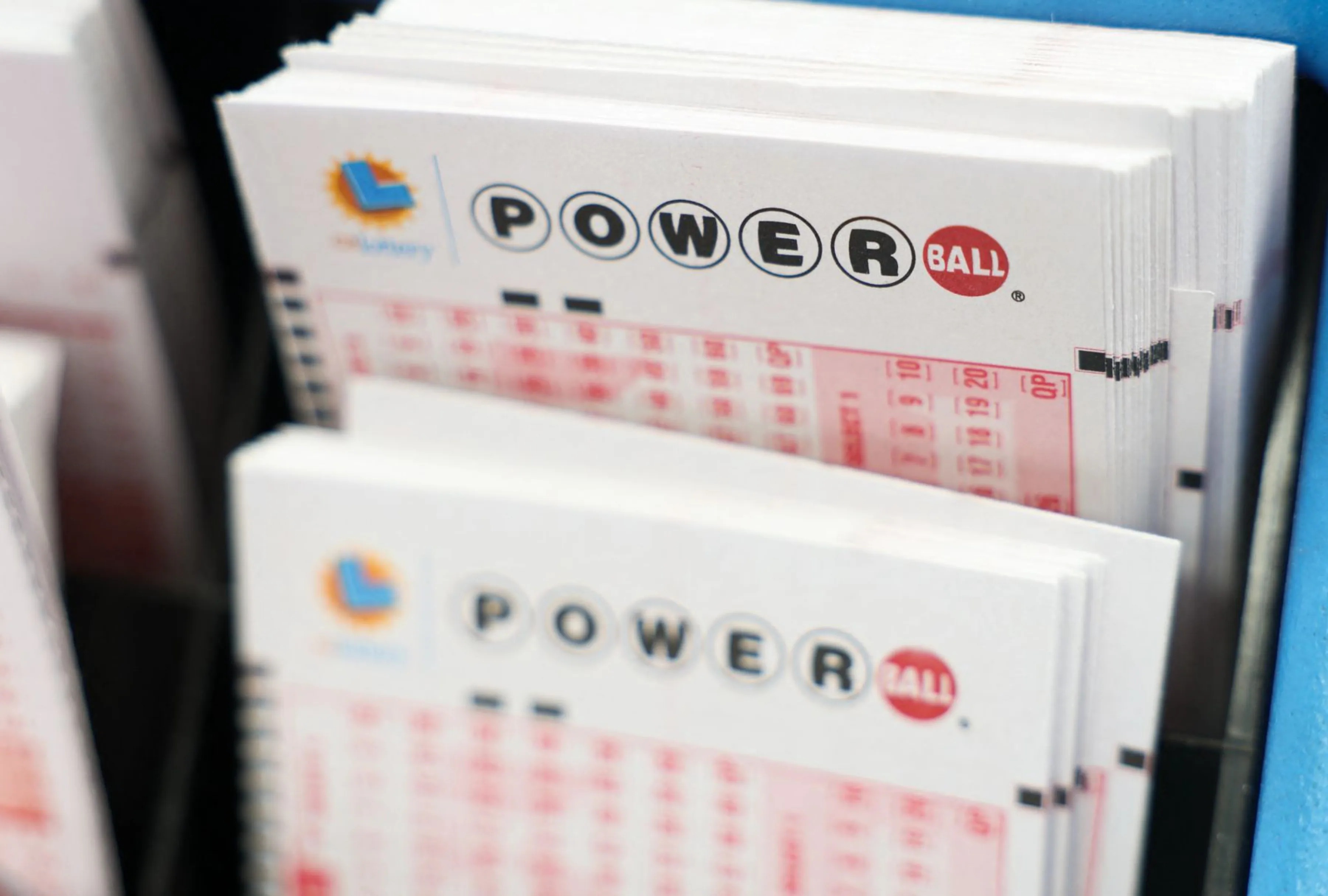 Sorteo del Powerball del lunes 22 de septiembre con premio mayor de $113 millones. | Crédito: Patrick T. Fallon / AFP