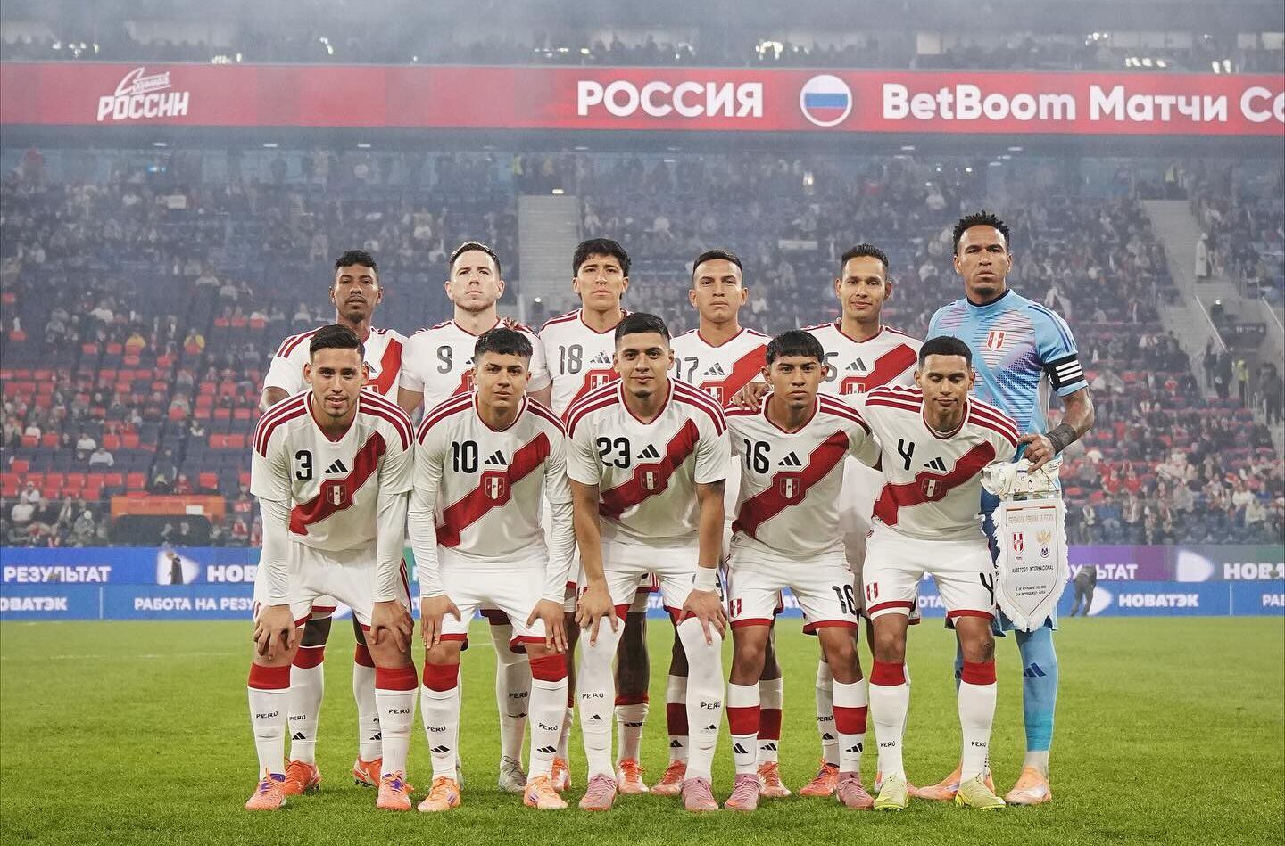 Pese al gol del atacante Álex Valera, la blanquirroja no pudo imponerse en San Petersburgo.