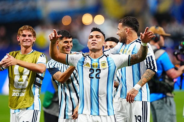 Argentina venció por 3-2 a Egipto y clasificó a los cuartos de final del Mundial 2026. (Foto: Getty Images)