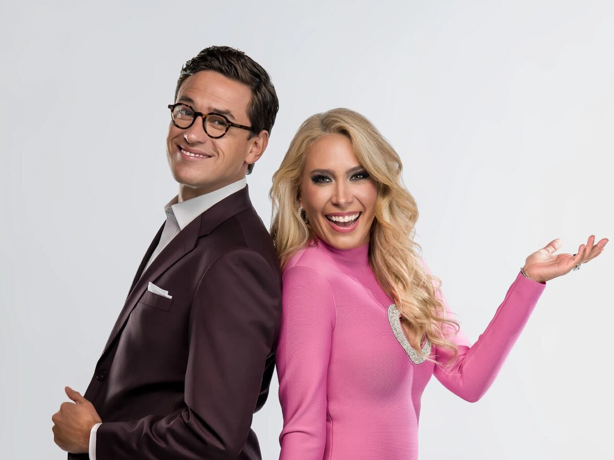 Nacho Lozano y Jimena Gallego son los conductores de "La casa de los famosos 4" (Foto: Telemundo)