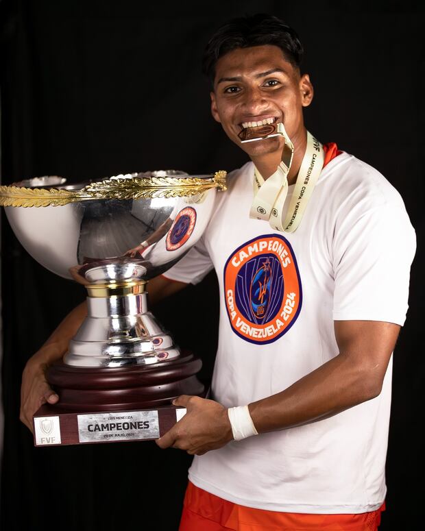 Álex Custodio llega tras consagrarse campeón de la Copa Venezuela con Deportivo La Guaira en 2024. (Foto: Agencias)