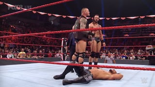 Lo sorprendió:Randy Orton le aplicó un asombroso RKO a Ricochet en Monday Night Raw [VIDEO]