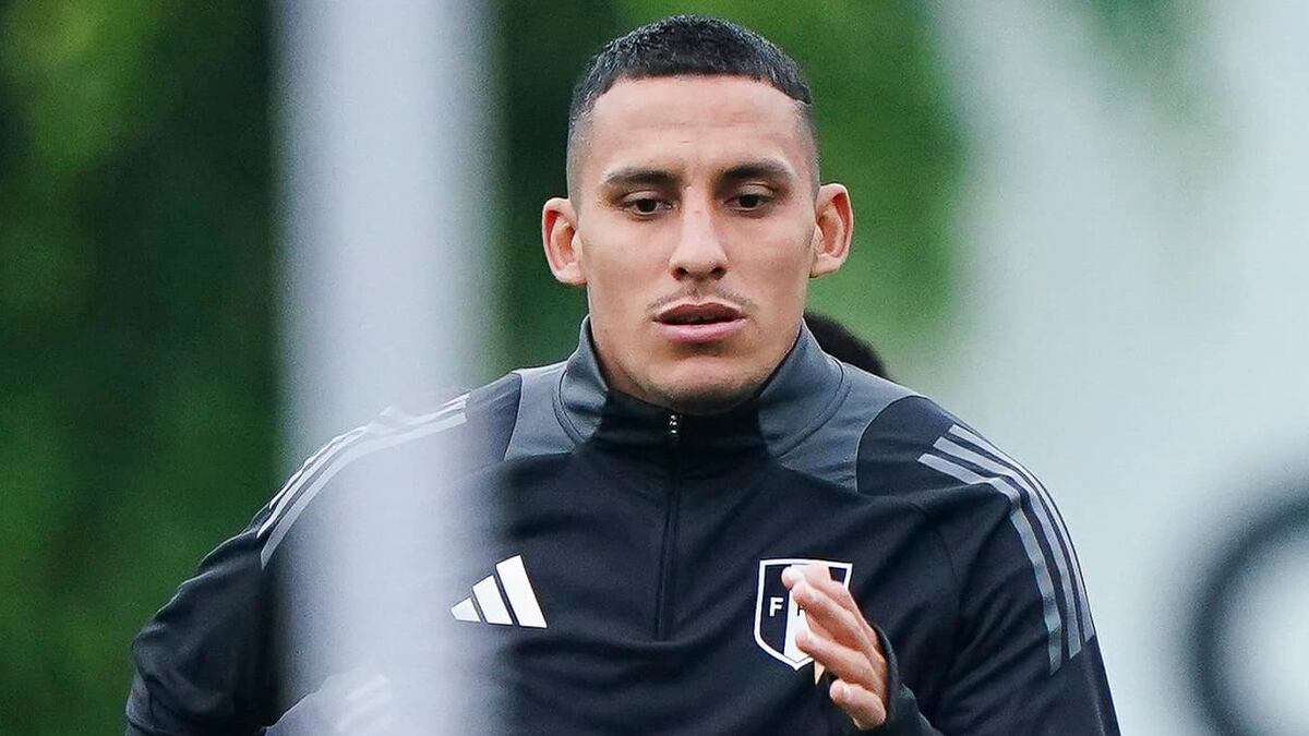 Alex Valera tampoco se presentó para duelos de la Copa América. (Foto: @labicolor)