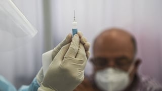 CONSULTAR Vacuna COVID-19 para adultos mayores: cómo saber si mi familiar será vacunado esta semana