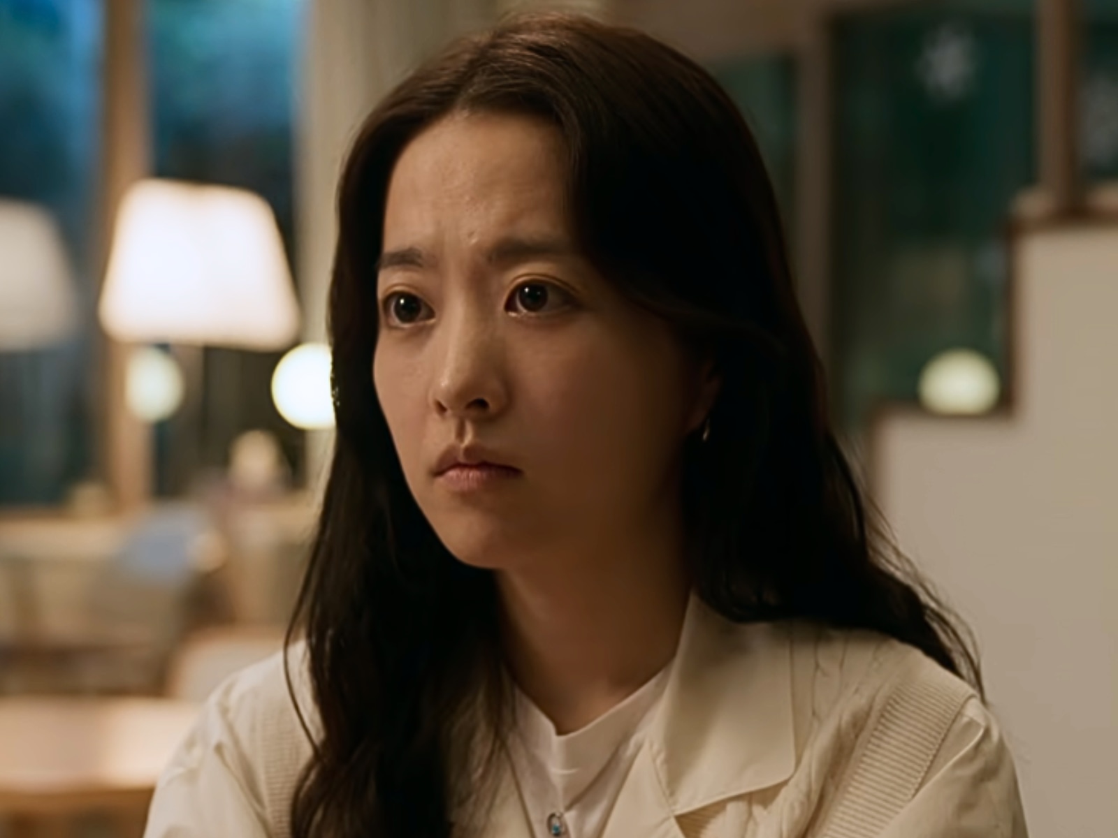Jung Da-eun, la enfermera interpretada por Park Bo-young, protagoniza "Una dosis diaria de sol" (Foto: Netflix)