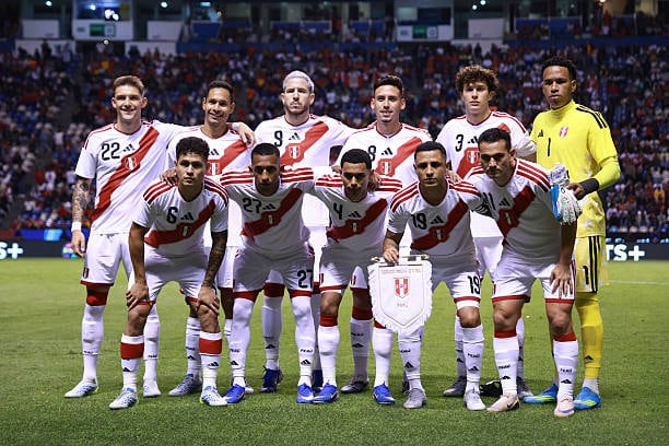 Selección Peruana cerró el primer semestre del año ubicada en el puesto 50 del ranking FIFA. (Foto: Getty Images)