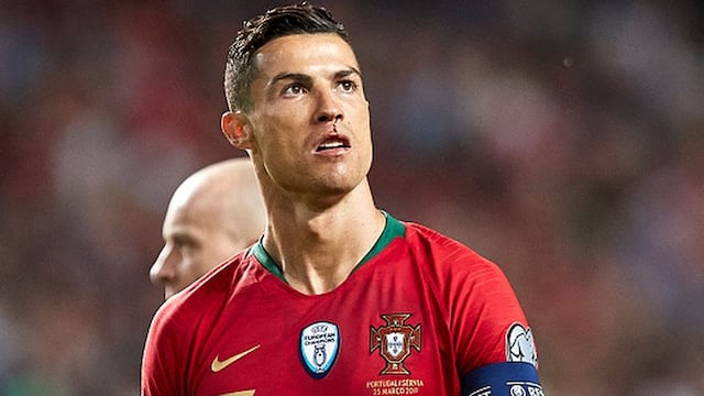 ¡Se encienden las alarmas en la Juventus! Cristiano Ronaldo salió lesionado del Portugal vs Serbia