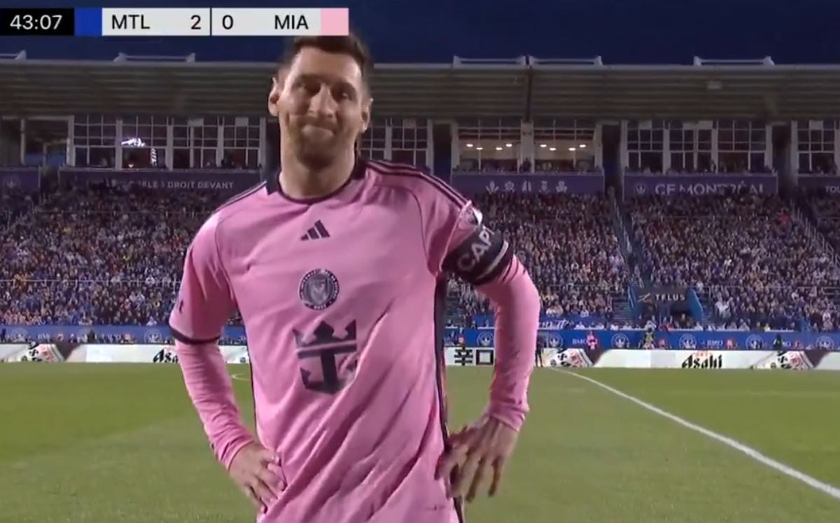 Lionel Messi salió de la cancha por lesión y terminó enojado porque no lo dejaron reingresar.