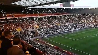 Estadio del Sunderland quedó sin luz y los hinchas iluminaron con sus celulares