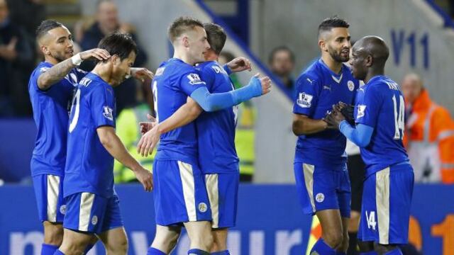 Leicester ganó 2-0 a Liverpool con golazo de Vardy por Premier League