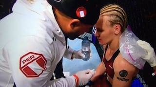 Sangre guerrera: Valentina se dislocó el dedo en el UFC 215 y su entrenador se lo acomodó en plena pelea [VIDEO]