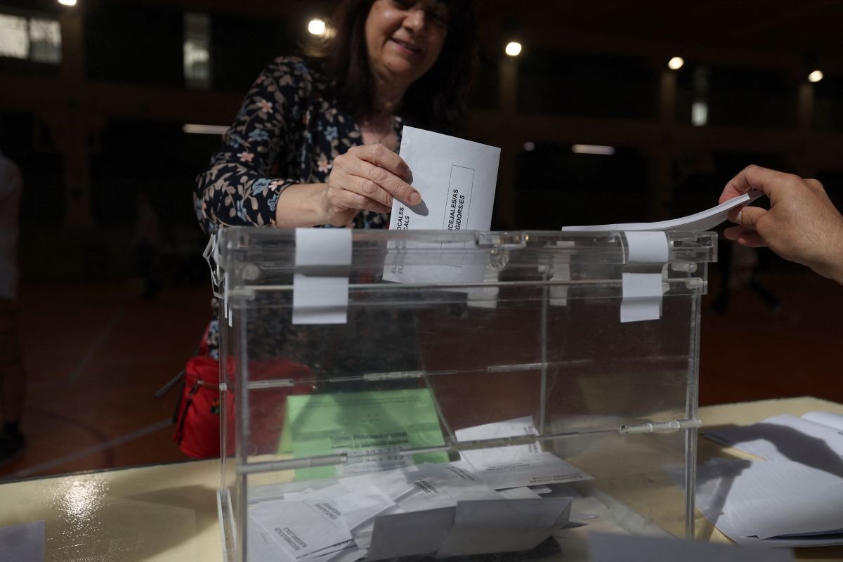 La participación de los miembros de la mesa electoral es clave para el desarrollo de los comicios (Foto: AFP)
