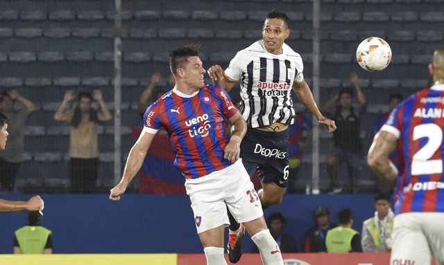 Diego Churín - Cerro Porteño. (Foto: NORBERTO DUARTE / AFP)